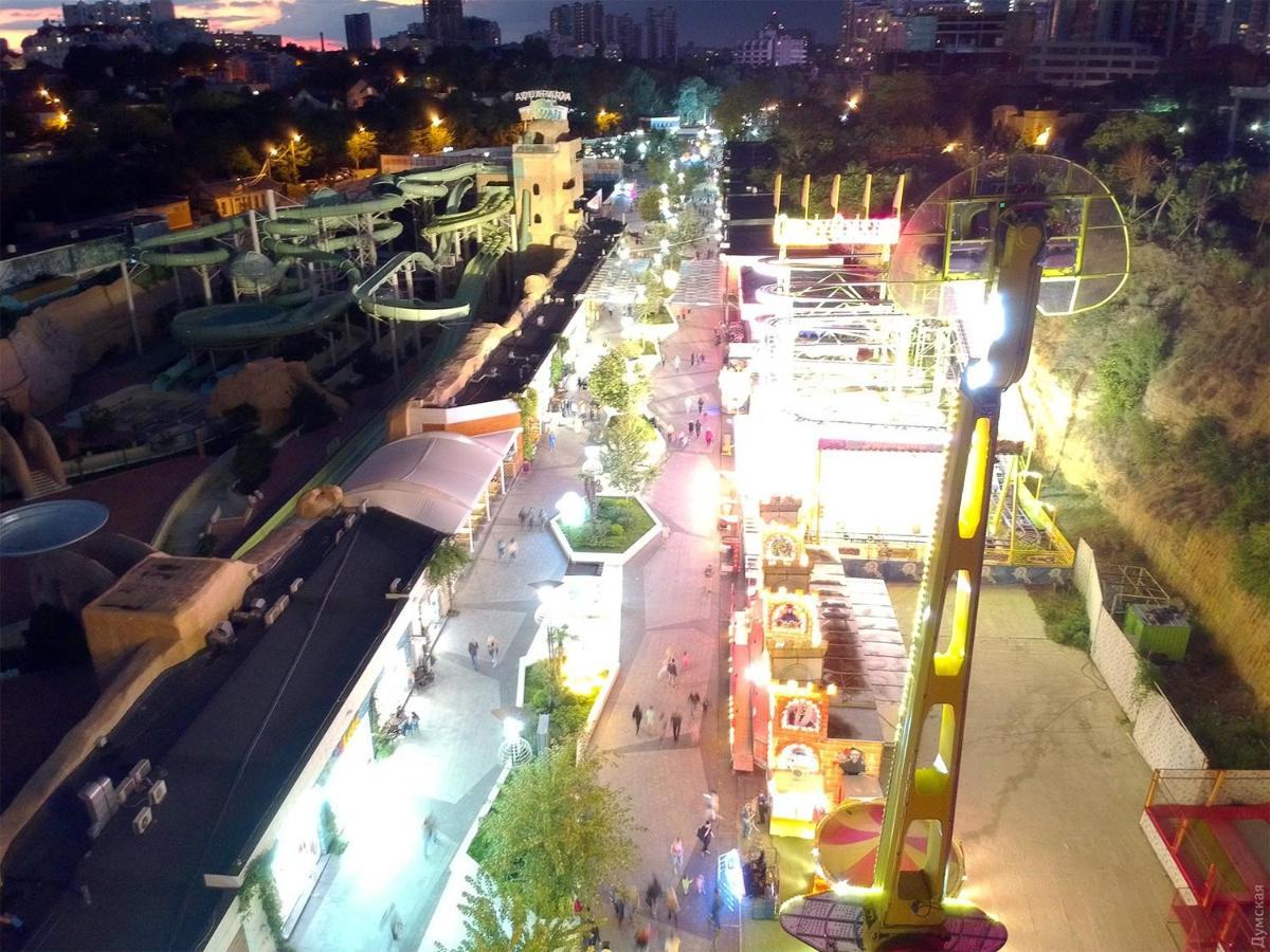 Большая Двухкомнатная Квартира В Центре Аркадии! Odesa Exterior foto