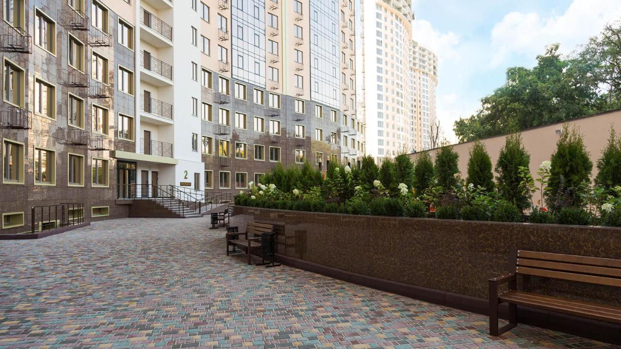 Большая Двухкомнатная Квартира В Центре Аркадии! Odesa Exterior foto