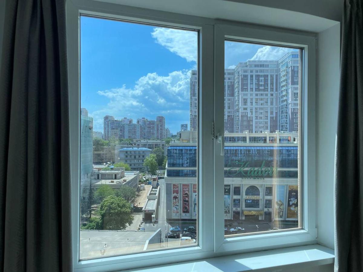 Большая Двухкомнатная Квартира В Центре Аркадии! Odesa Exterior foto